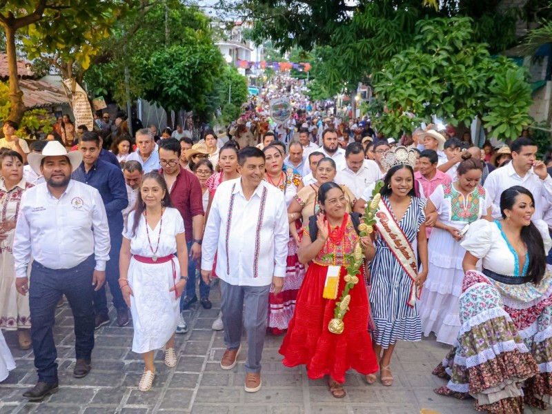 Comienza la Guelaguetza del mar en Puerto Escondido