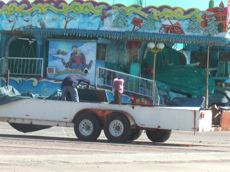 Comienza la instalación de juegos de la feria de León