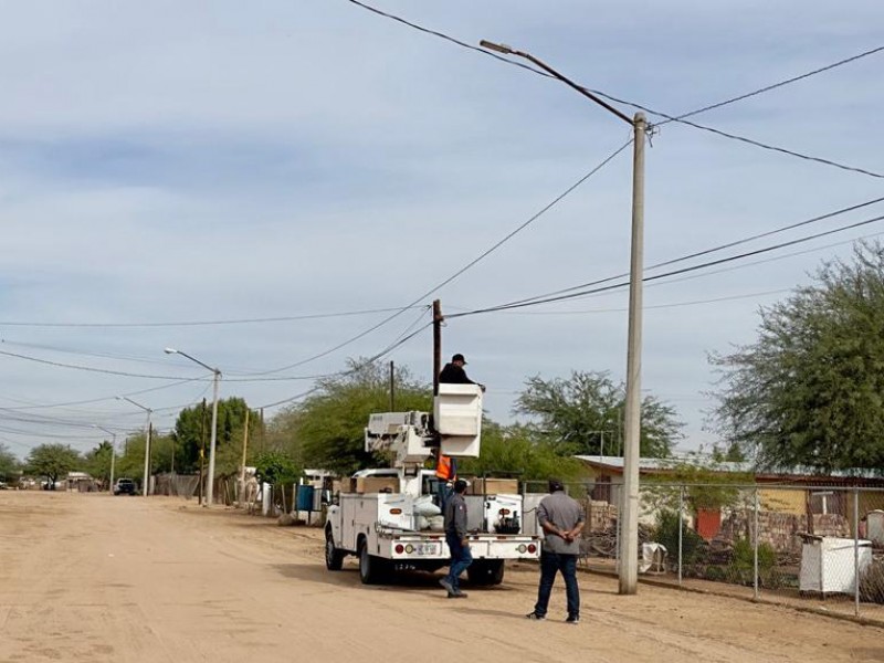 Comienza rehabilitación de alumbrado público en el Islita