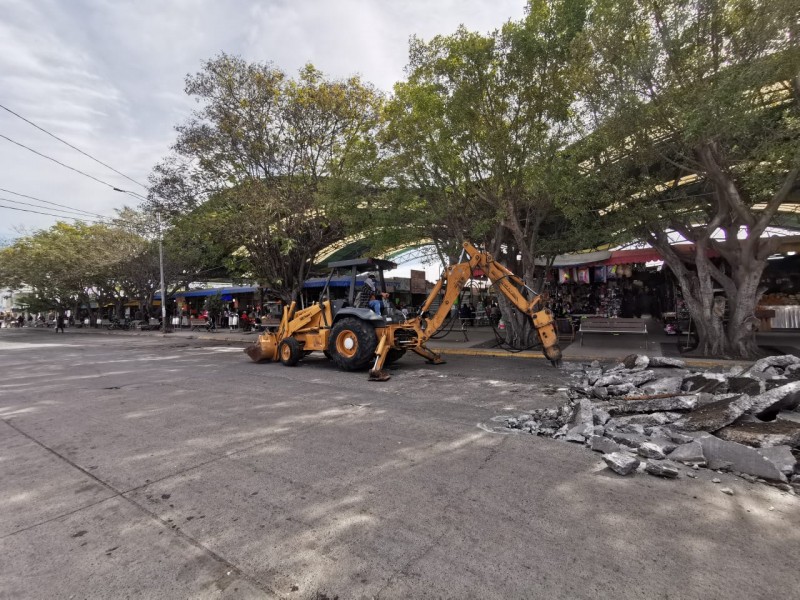 Comienza reparación de calle en Mercado Zona 30