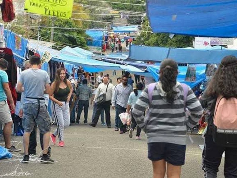 Comienzan a registrarse comerciante para el tianguis navideño 2023