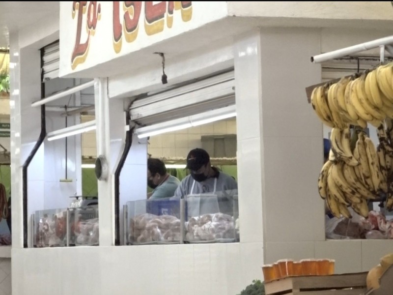 Comienzan arreglos en el mercado de Amalucan