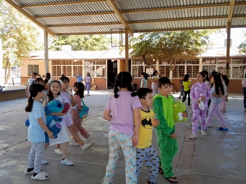 Comienzan festejos del Día del Niño en primarias de Ahome
