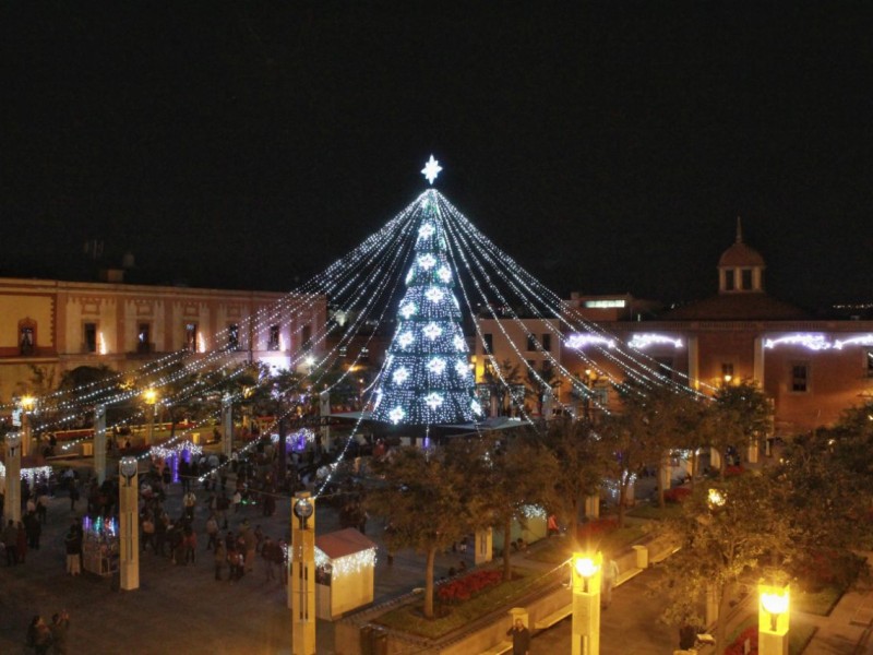 Comienzan festejos navideños en Querétaro