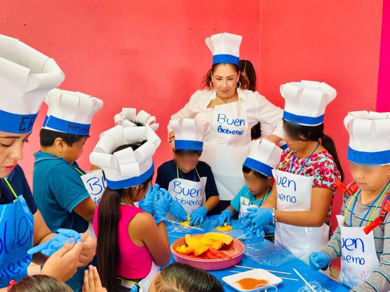 Comienzan los cursos de verano en el DIF con repostería