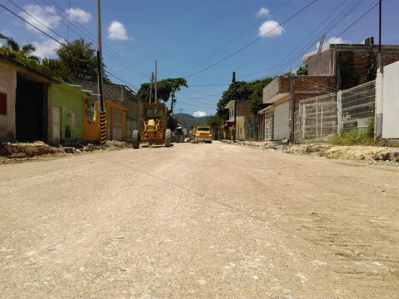 Comienzan obras de rehabilitación en colonias de la capital