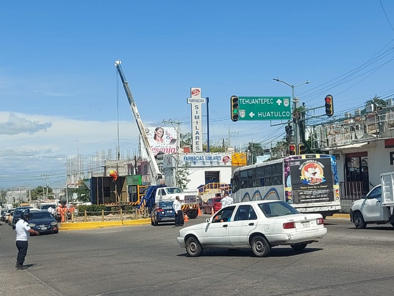 Comienzan trabajos de desmantelamiento del Pez Vela en Salina Cruz