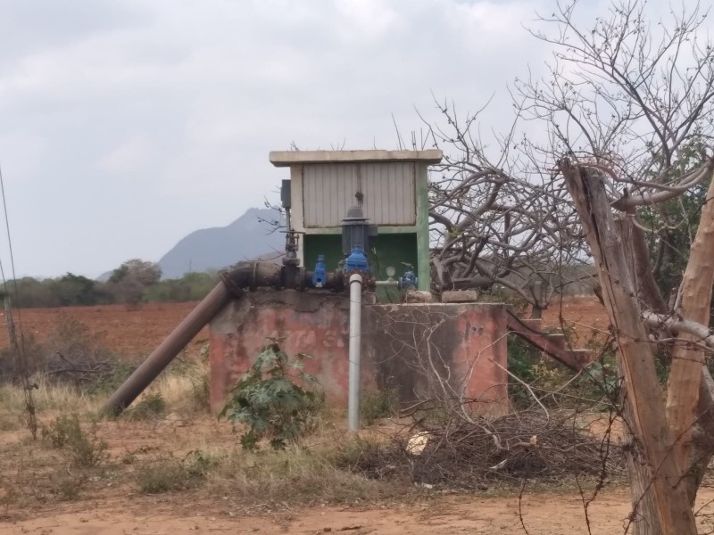 Comités de agua potable aceptan incremento de tarifas en Tehuantepec