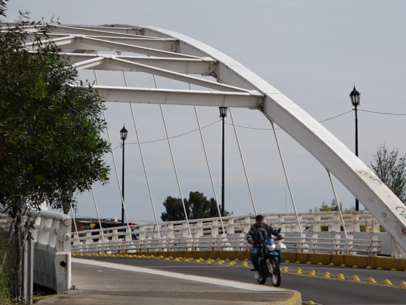 Como “boca de lobo” zona de Eco-puente