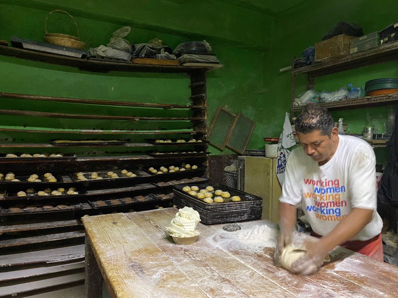 Cómo es la elaboración del pan en el Barrio Arriba