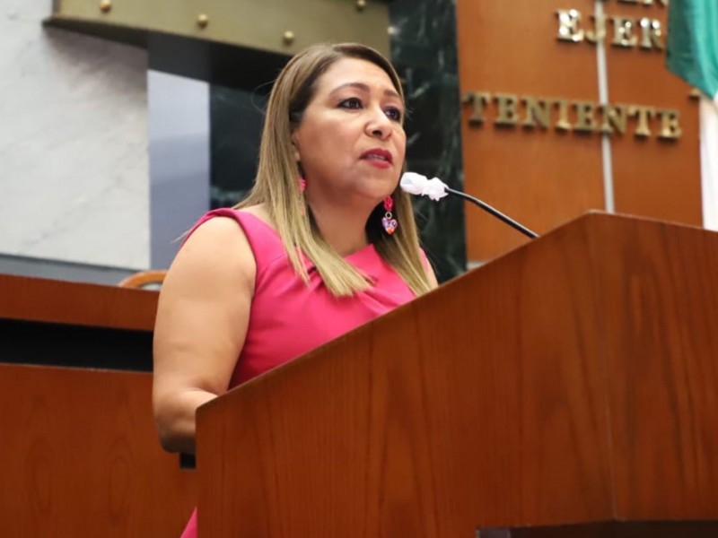 Comparece secretaria del Bienestar; destaca inversión en programas sociales