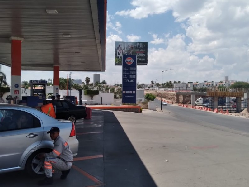Compiten gasolineras del blvd Morelos por precios bajos