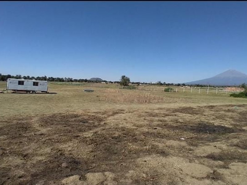 Completamente desolado se encuentra socavón en Juan C. Bonilla