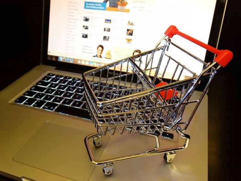 COMPRAS POR INTERNET  NO SIEMPRE SATISFACEN AL CONSUMIDOR