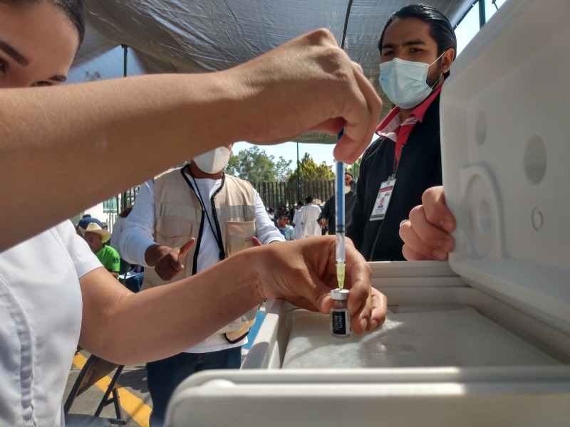 Comprometen arribo de vacunas anti COVID a municipios michoacanos restantes.