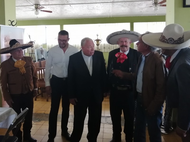 Comude y Charros en asociación por el deporte nacional