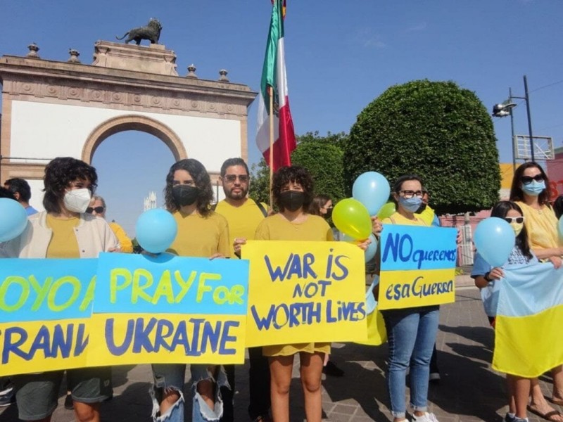Comunidad de Ucrania se manifiesta por la paz