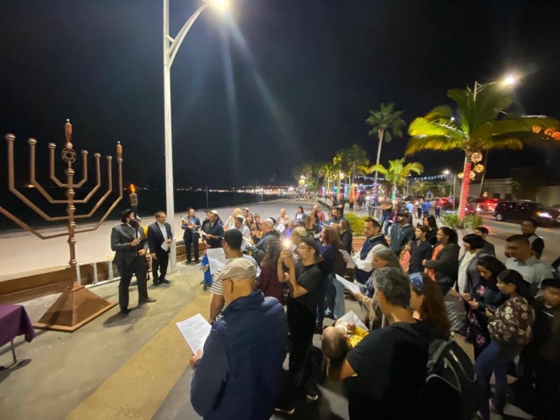 Comunidad judía celebra inicio de Janucá