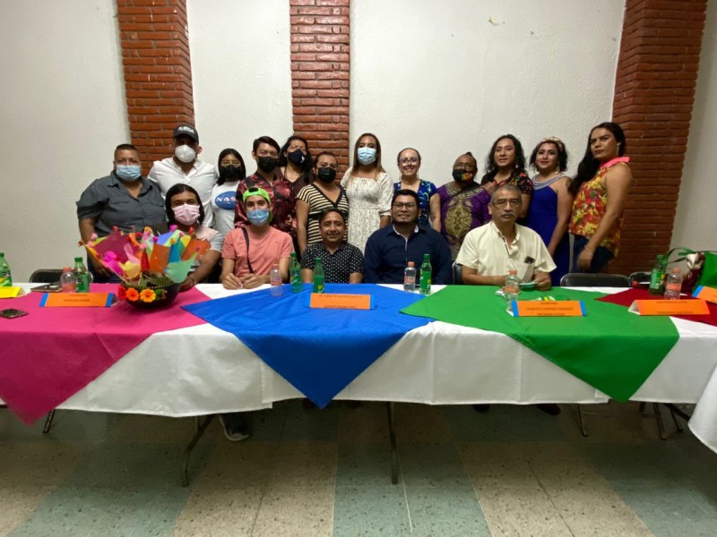 Comunidad LGBT Tehuantepec logra acuerdos tras mesa de diálogo
