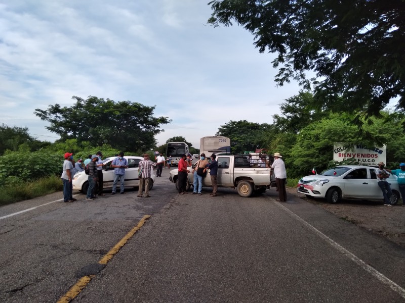 Comunidades afectadas por lluvias demandan apoyos, protestan con bloqueos carreteros