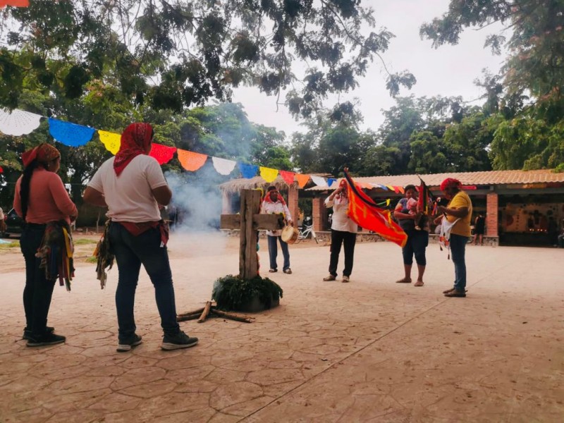 Comunidades indígenas piden por lluvias durante celebración de San Juan