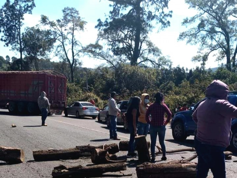 Comunidades indígenas piden recursos directos para Carapan