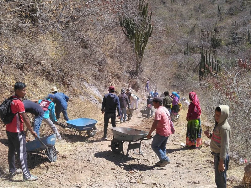 Comunidades rehabilitan caminos serranos por Semana Santa Cora