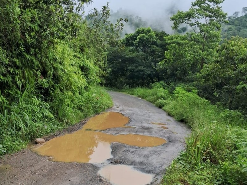 Comunidades zapoteca-mixe de Oaxaca exigen reparación de 100 kilómetros de caminos