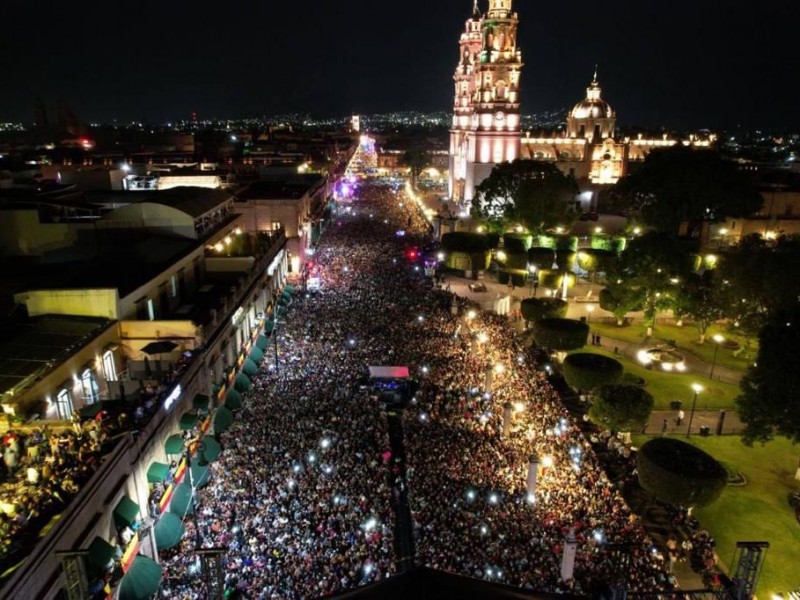 Con 65 mil asistentes, concierto de Bronco rebasa número esperado