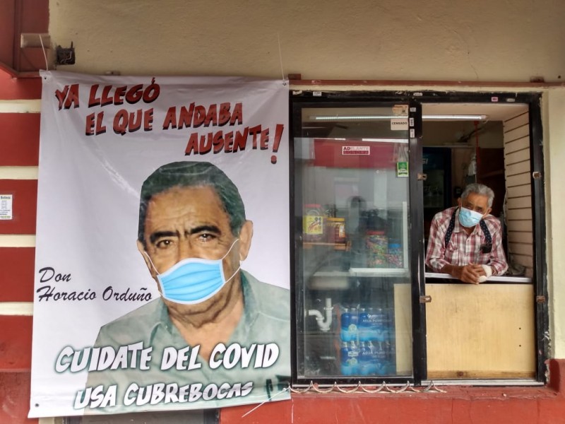 Con 91 años vence el covid y regresa al Mercado