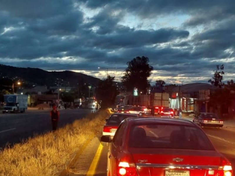 Con bloqueo exigen el cierre de basurero en Oaxaca