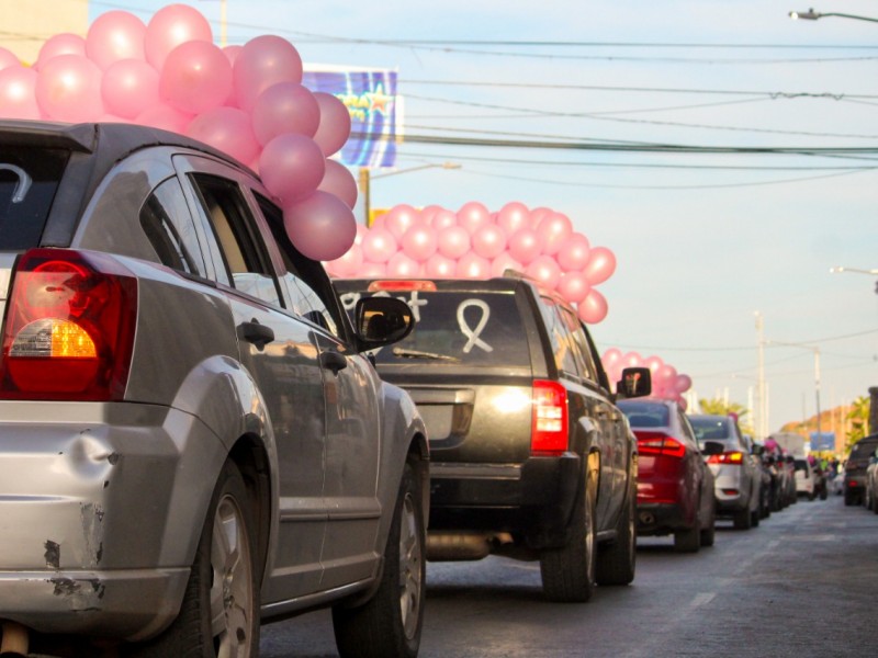 Con caravana celebran Día Internacional contra el cáncer de mama