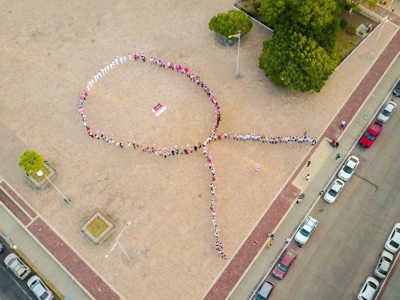 Con caravana celebran Día Internacional contra el cáncer de mama