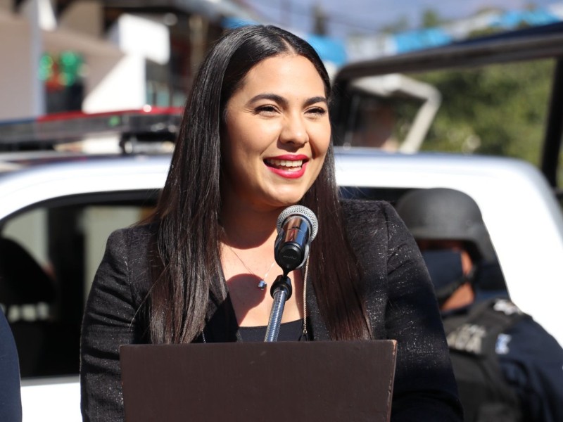 Con claroscuros la administración de Indira Vizcaíno