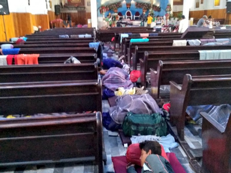 Con crisis emocional, migrantes que arribaron a Puebla