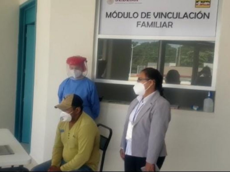 Con dispositivos electrónicos se comunican pacientes covid con familiares