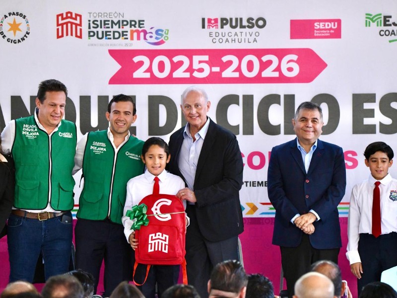 Con entrega de mochilas gratuitas arranca ciclo escolar 2025-2026