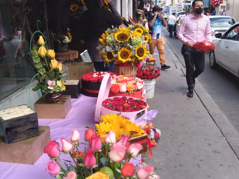 Con entusiasmo celebran Día del amor y la amistad