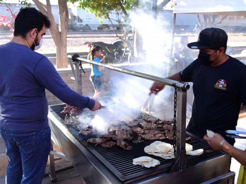 Con éxito cerró la Feria del Taco en Guamúchil