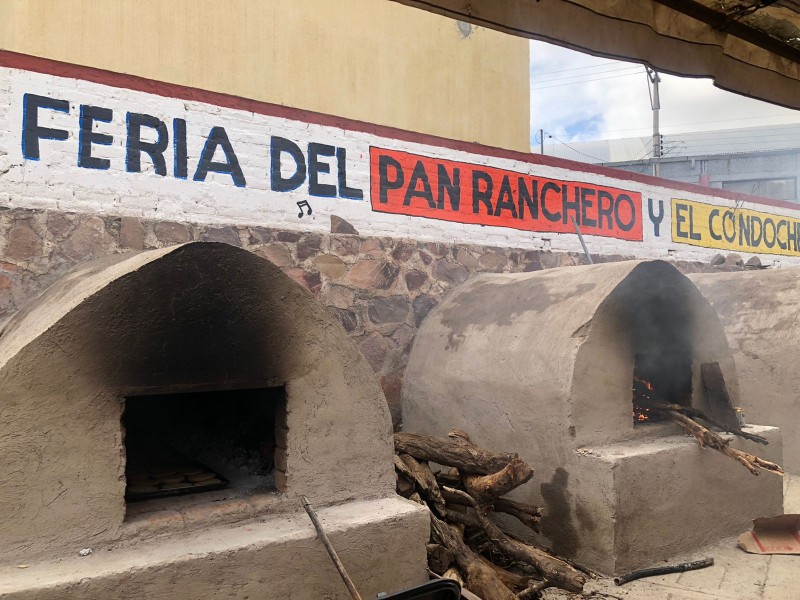 Con éxito realizan 5ta Feria del Pan ranchero y Condoche