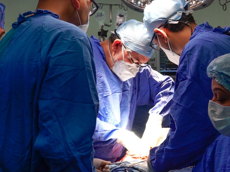 Con éxito realizan trasplante de riñón en Clínica 49 IMSS