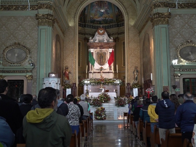 Con fe y alegría católicos leonese festejan a la virgen de Guadalupe