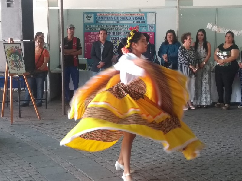 Con festival infantil conmemoran día de la mujer