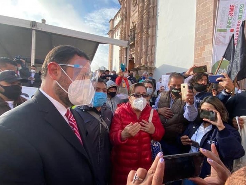 Con gritos y empujones manifestantes se hicieron escuchar