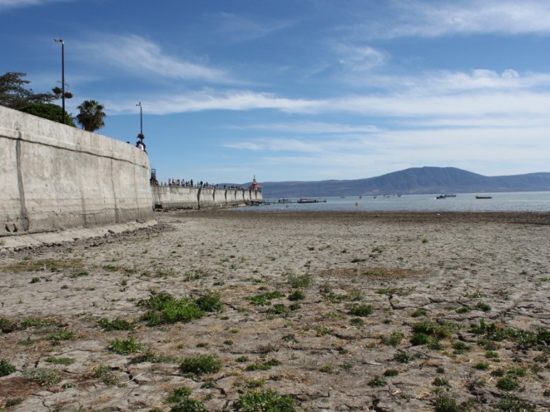 Con lluvia y turismo, esperan recuperación de economía en Chapala