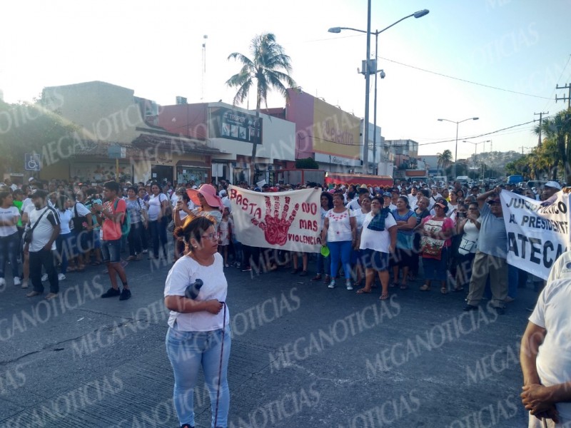 Con marcha exigen seguridad a autoridades municipales