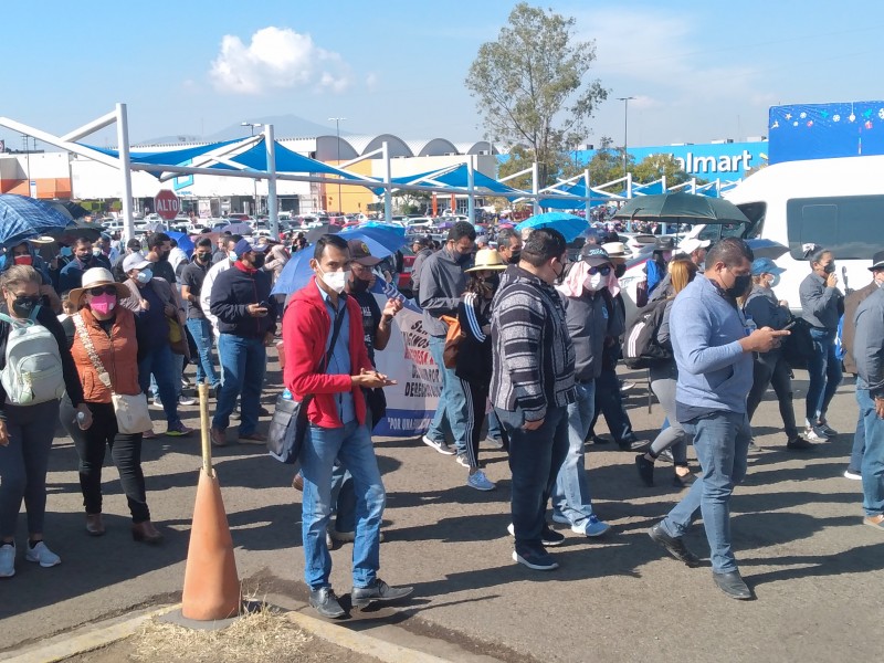 Con marcha sindicalizados exigen salida de Teresa Mora, del Cobaem