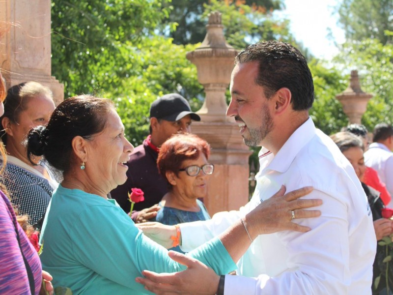 Con mujeres recuperamos la paz: López de Lara