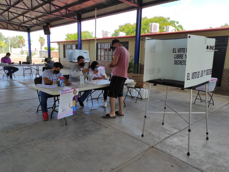 Con muy poca participación ciudadana inicia Consulta Popular en Ahome