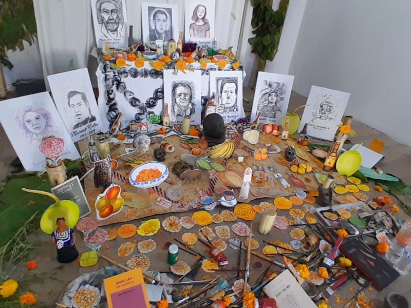 Con ofrenda rinden culto a artistas de Juchitán